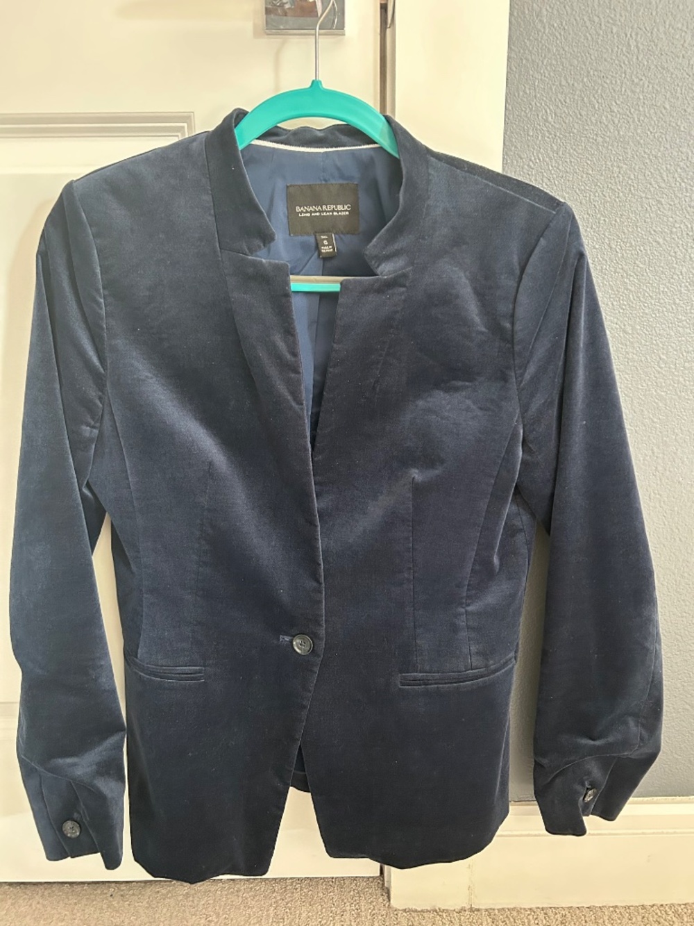Banana Republic Long and Lean Navy Velvet Blazer Size 6